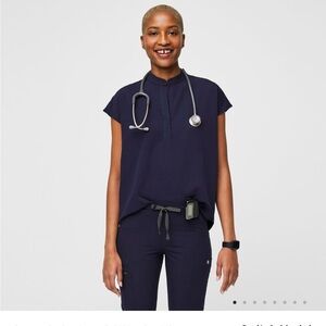 FIGS Rafaela oversized top
